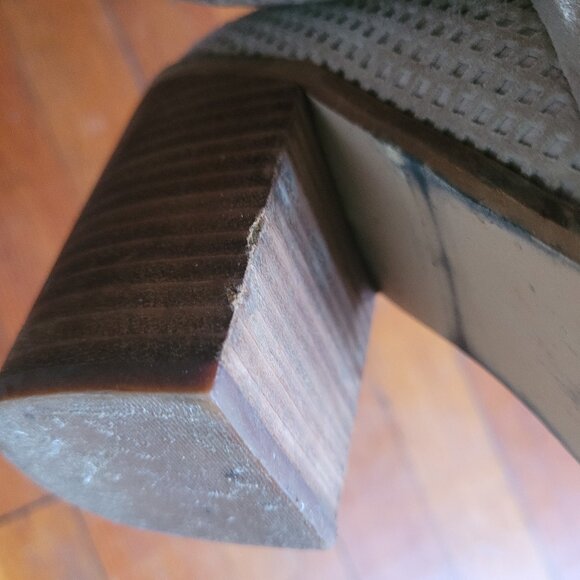 Suede Steve Madden Taupe "Replay" Booties, sz 7 - Picture 10 of 14